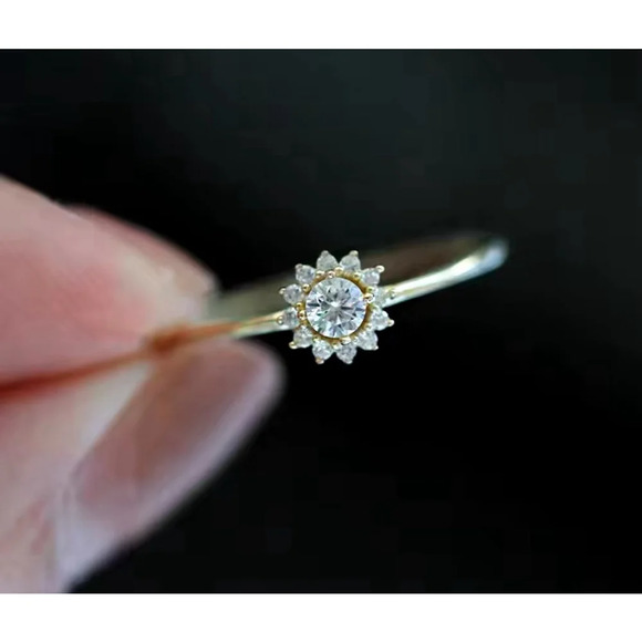 NEW Women's 14k Gold Filled Micro Simulated Diamond Sunflower Ring Size 7 - Picture 10 of 14